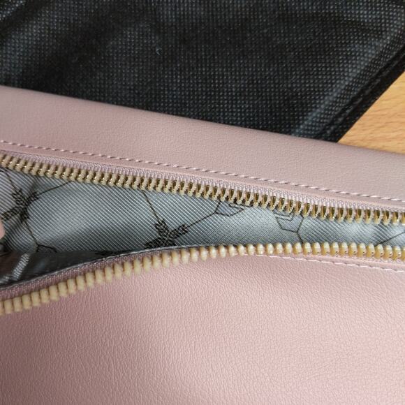 Aimee Kestenberg Marietta Flat Wallet - NWT - Picture 6 of 9